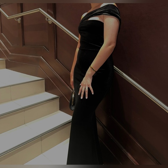 Black Velvet Asymmetrical Dress - Picture 6 of 8